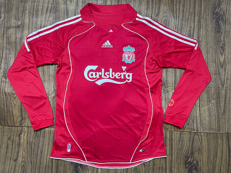 Retro 2006/08 Liverpool Local - Manga Larga