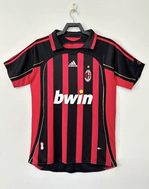 Retro 06/07 AC Milan Local - Manga Corta