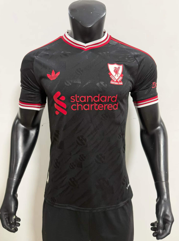 26/27 Liverpool Visita Negra