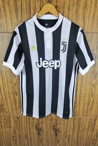 Retro 17/18 Juventus Local