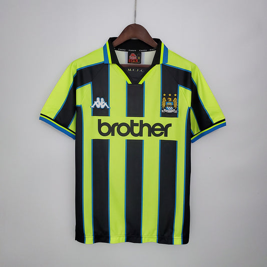Retro 98/99 Manchester City Visita