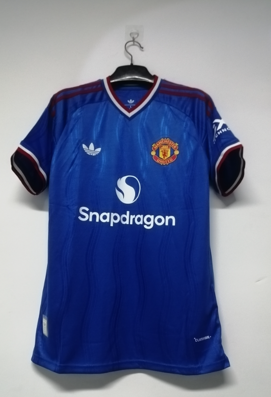 26/27 Manchester United Visita - Jugador