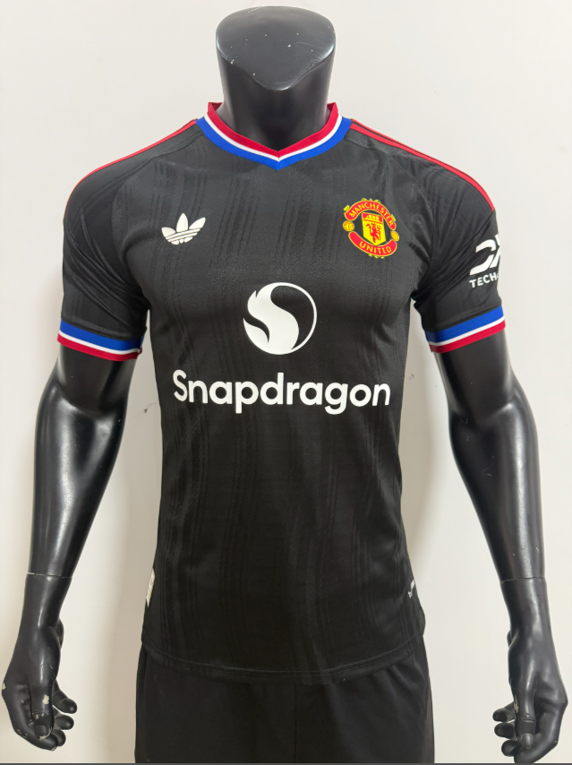 26/27 Manchester United Edición Especial Negra