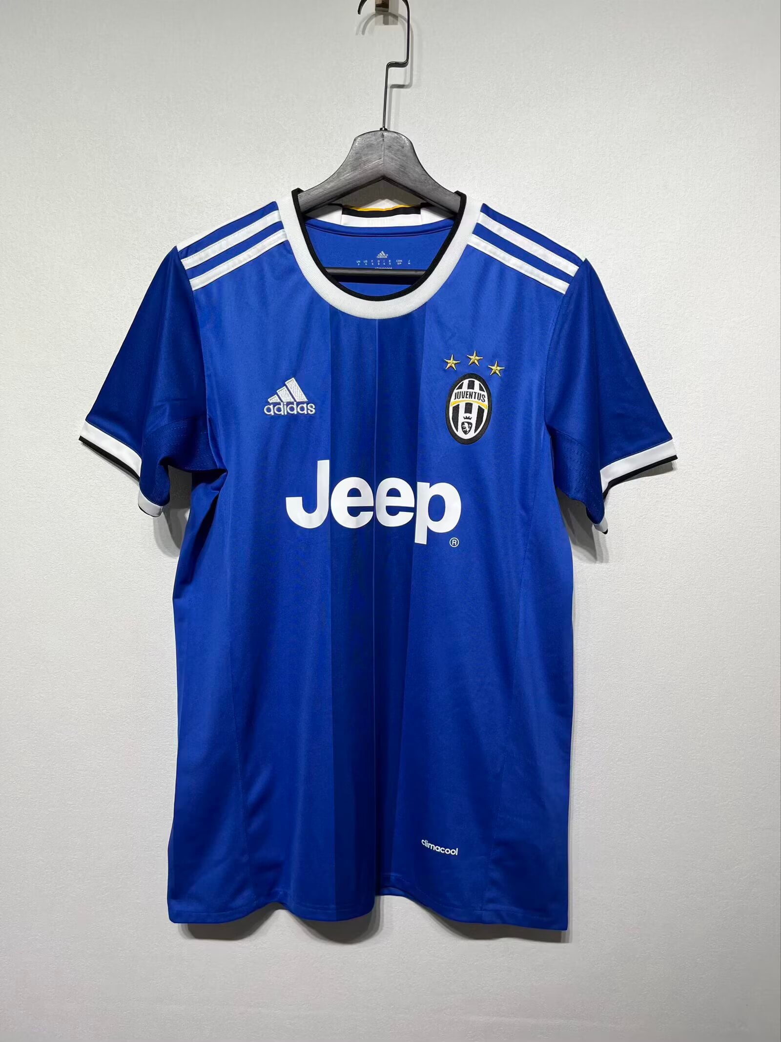 Retro 16/17 Juventus Visita Azul