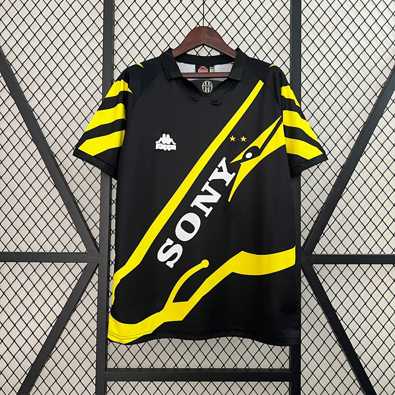 Retro 96/97 Juventus Tercera Equipación