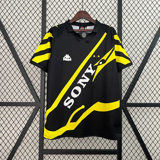 Retro 96/97 Juventus Tercera Equipación