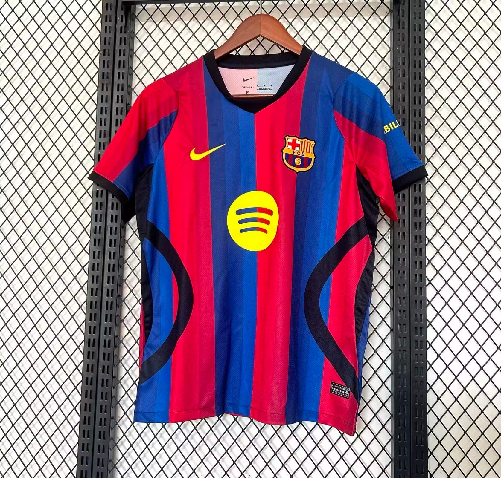 26/27 Barcelona Local Nike Pro - Aficionado