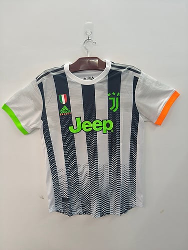 Retro 19/20 Juventus Edición Especial