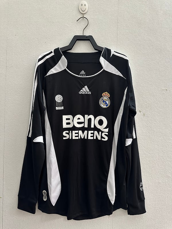 Retro 06/07 Real Madrid Visita - Larga