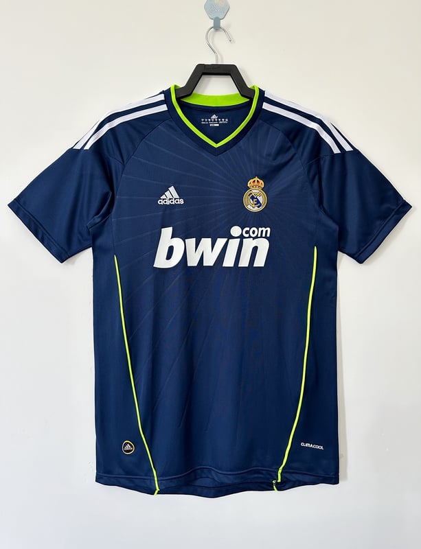Retro 10/11 Real Madrid Visita