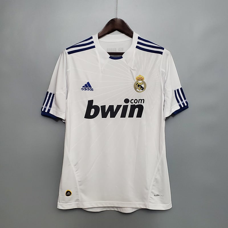 Retro 10/11 Real Madrid Local - Corta